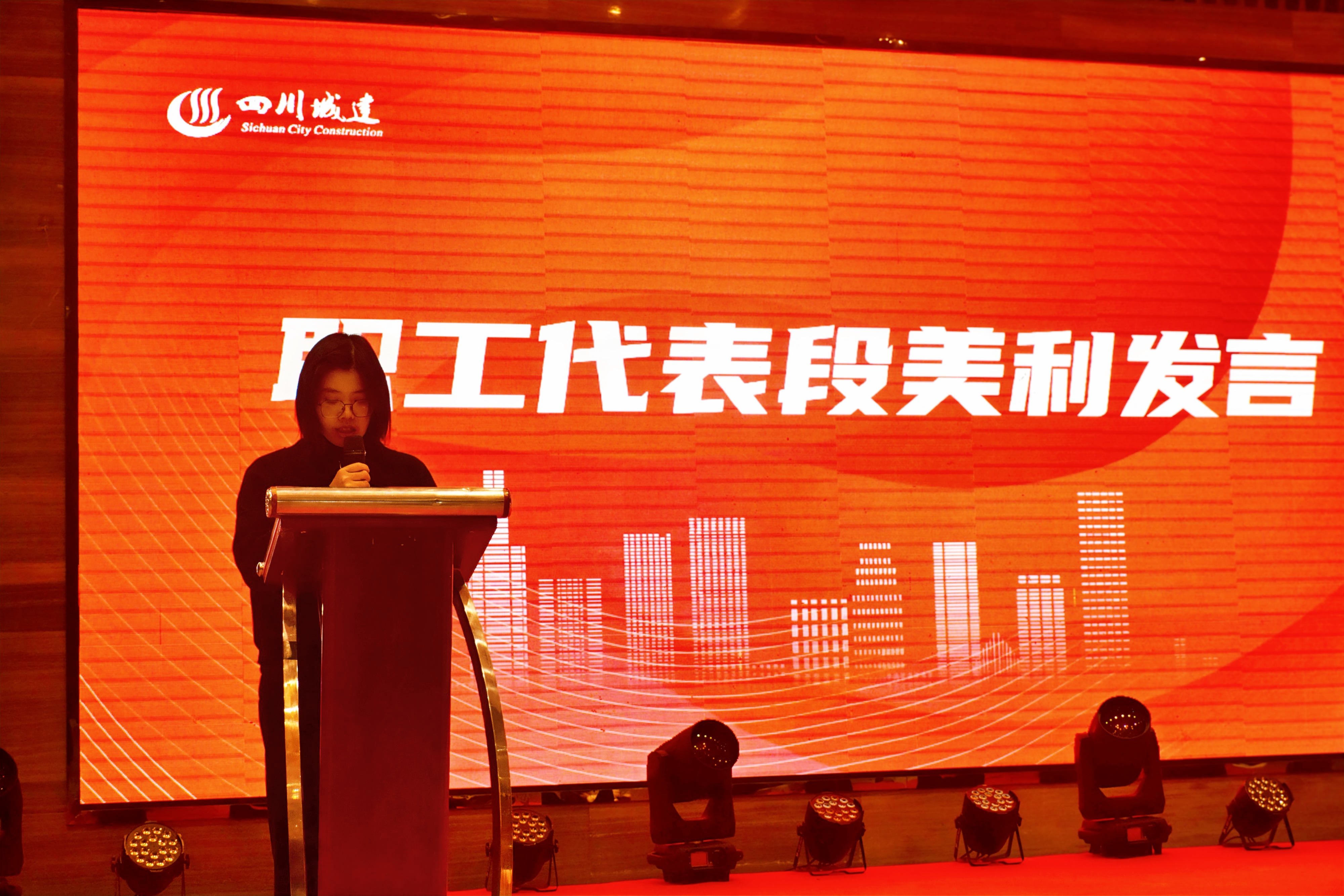 1739182347112644.jpg 5c241e0ff63070f502b1f5fe6ebdfd6.jpg